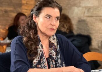 Η Γη της Ελιάς: Ένα βήμα πριν το «ναι» η Λυδία Κονιόρδου