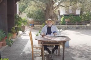 Η Γη της Ελιάς: Η συγκλονιστική σκηνή που πυροβολούν στην καρδιά τον Λυκούργο 