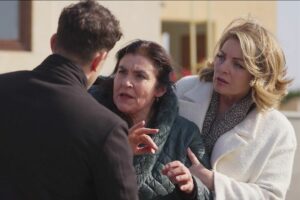 Η Γη της Ελιάς - Στα άκρα ο Αλέξης: «Τελείωσες Μαρία, θα σε τσακίσω»
