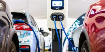 Οι αυξήσεις στα καύσιμα επηρεάζουν τις πωλήσεις των ηλεκτρικών αυτοκινήτων 360x180, Sfirixtra.gr
