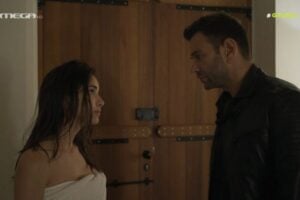 Μάνος Μαρίνα Η γη της Ελιάς