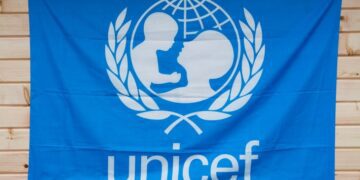 UNICEF 333 εκ παιδιά σε έκτακτη κατάσταση ακραίας φτώχειας παγκοσμίως 360x180, Sfirixtra.gr